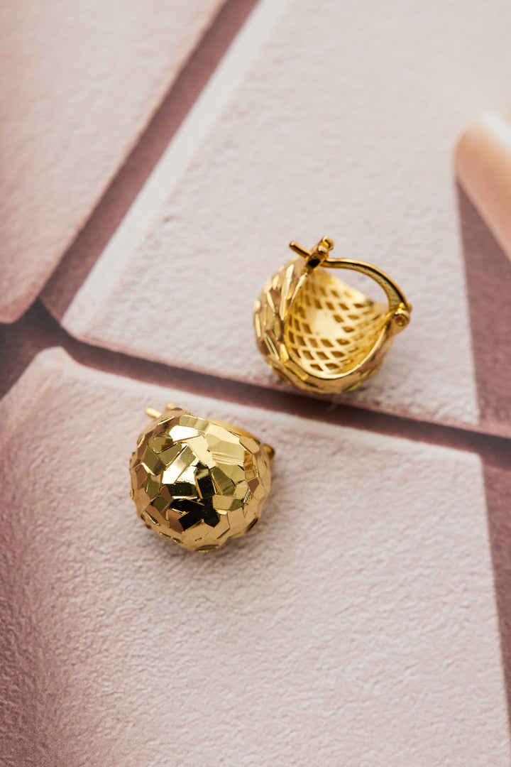 メタリックボールピアス