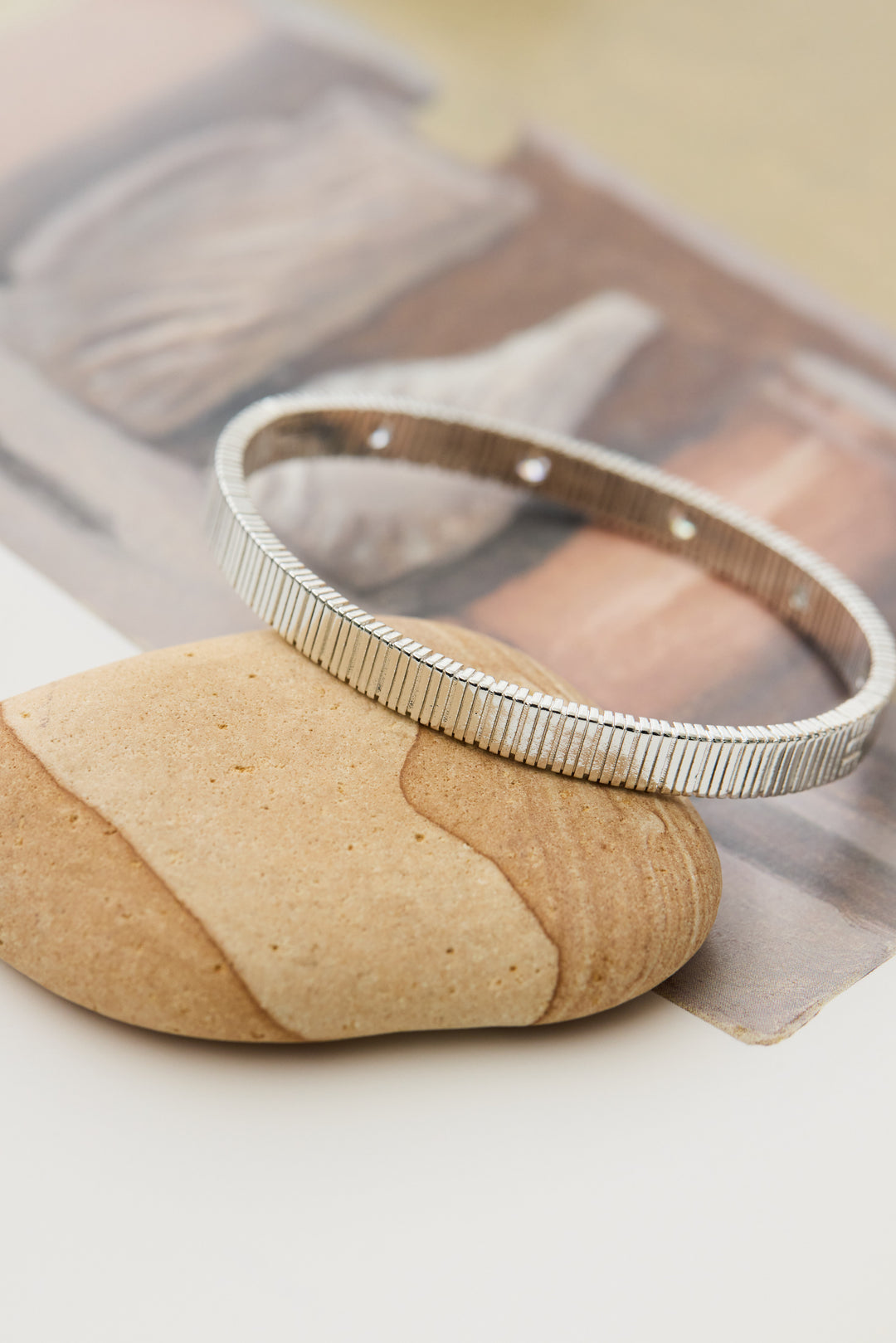 ラインストーンリブバングル