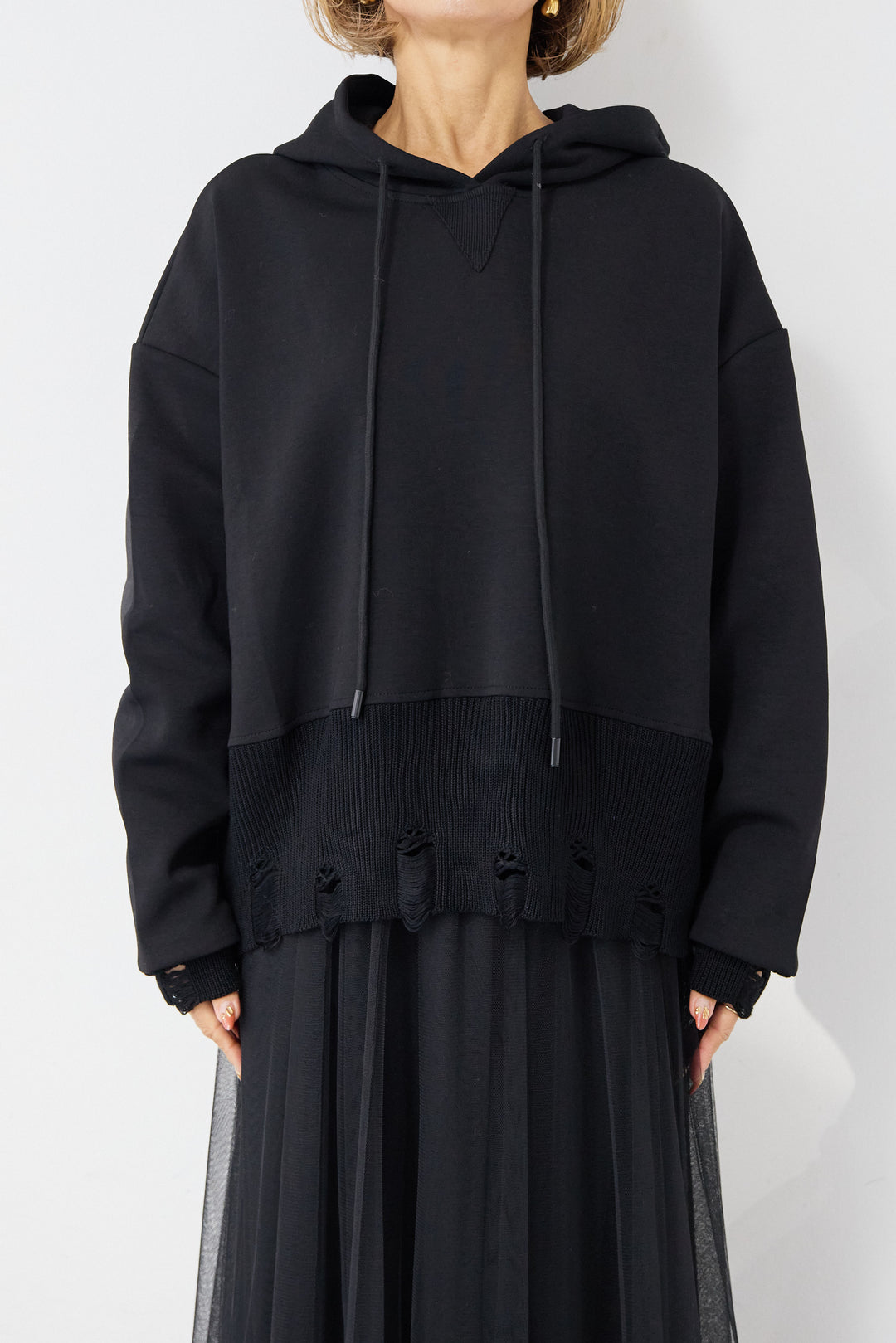 [SET]ダメージヘムデザインフーディ+チュールギャザースカート(2set)