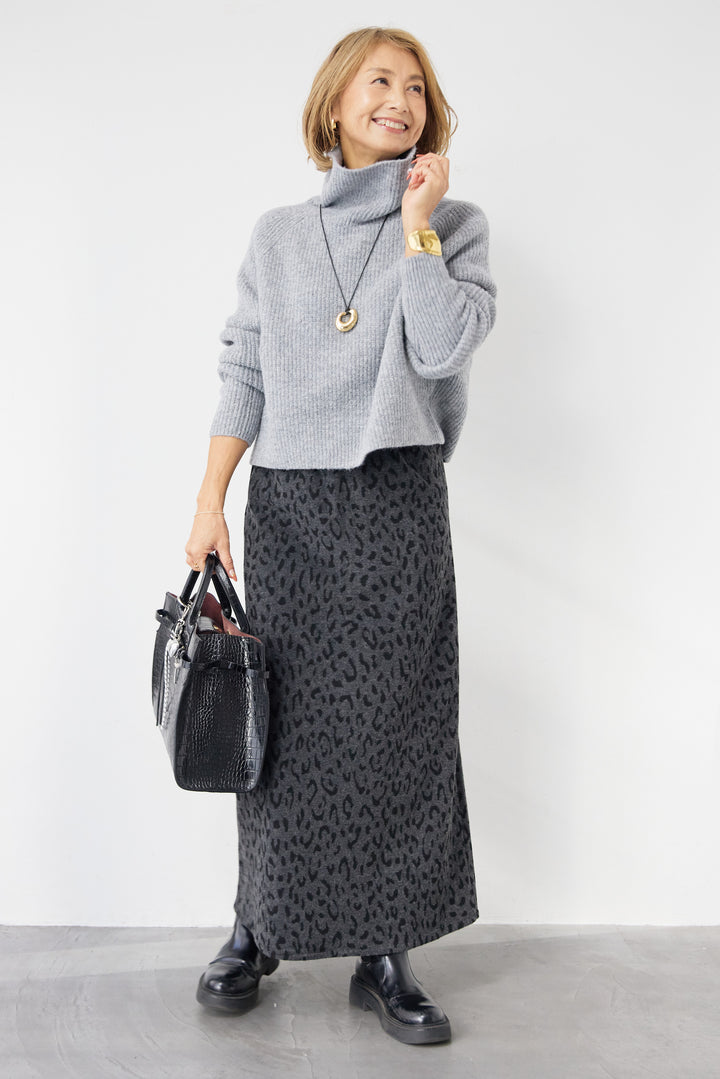 ウール混リブタートルショートニット