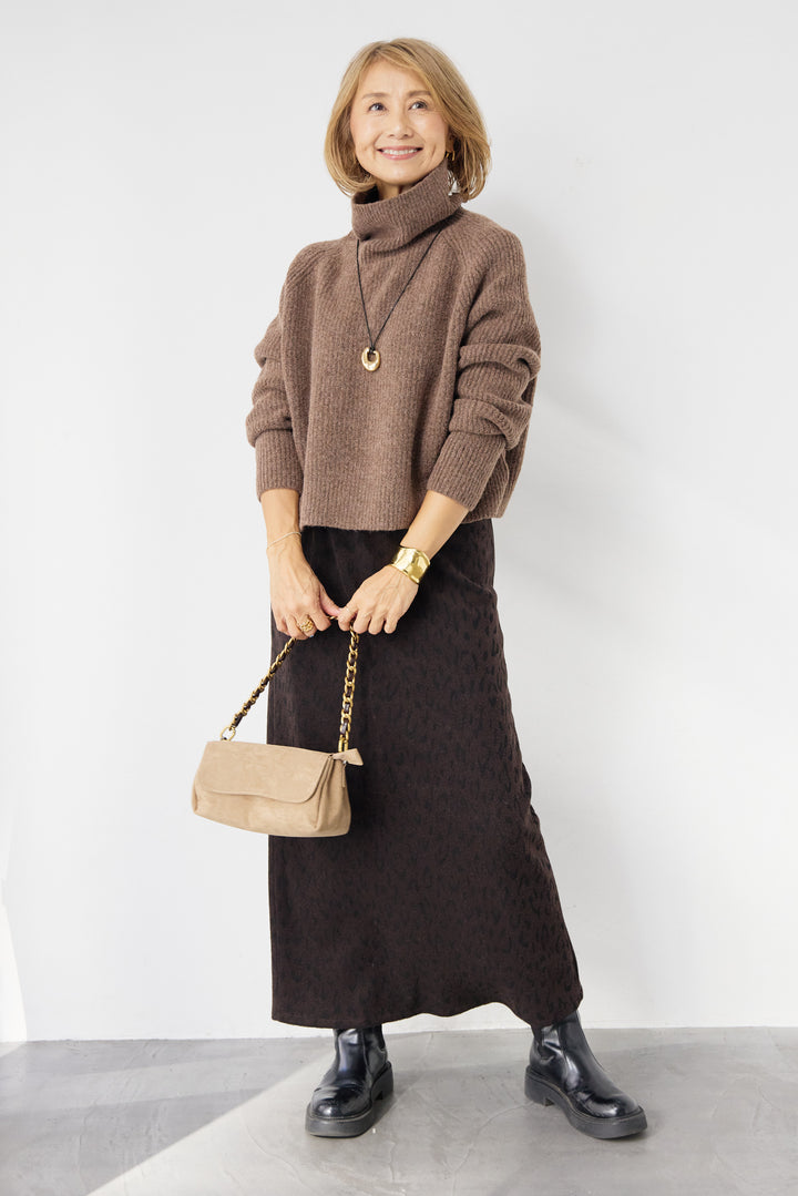 ウール混リブタートルショートニット