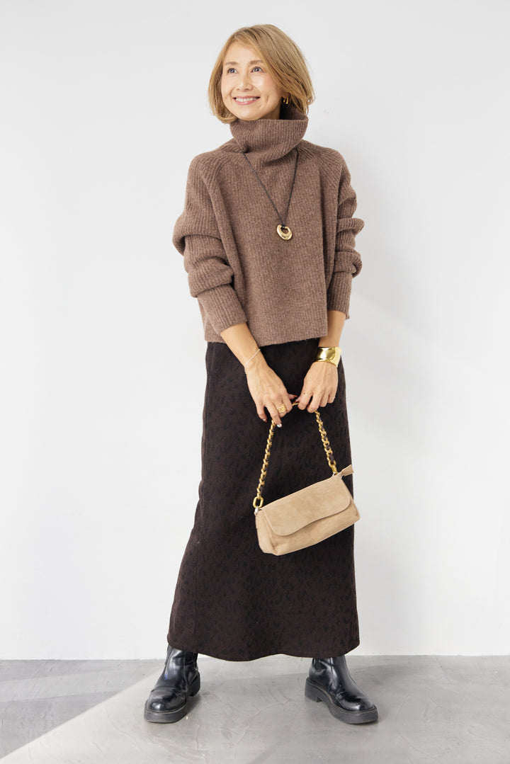 ウール混リブタートルショートニット