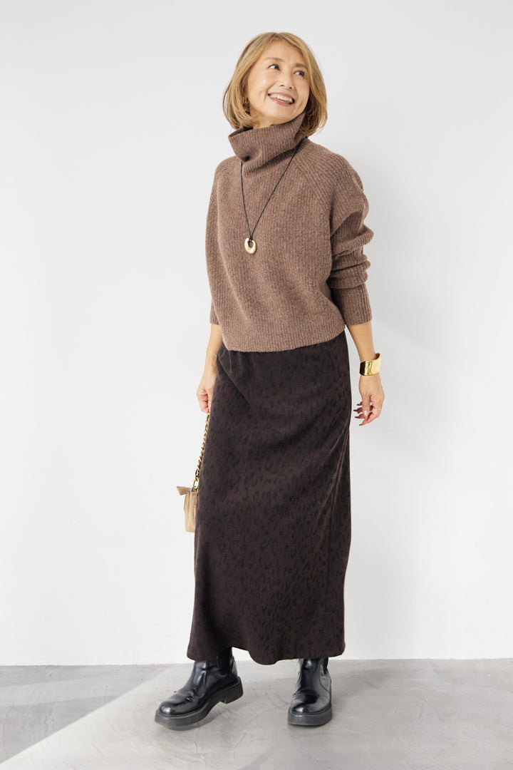 ウール混リブタートルショートニット