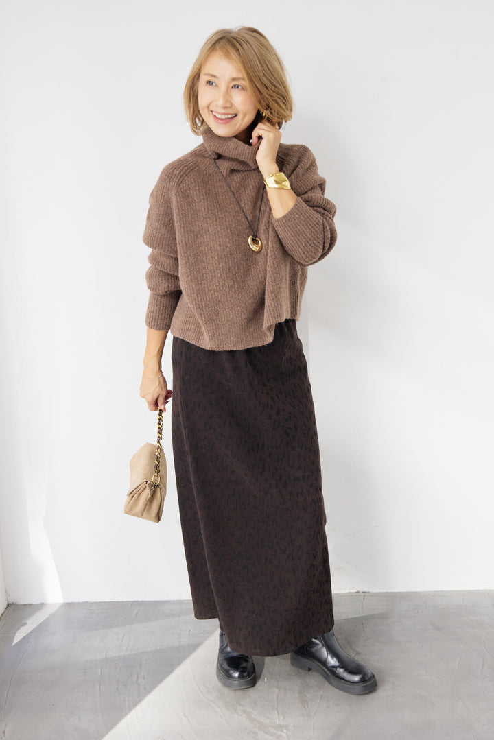 ウール混リブタートルショートニット