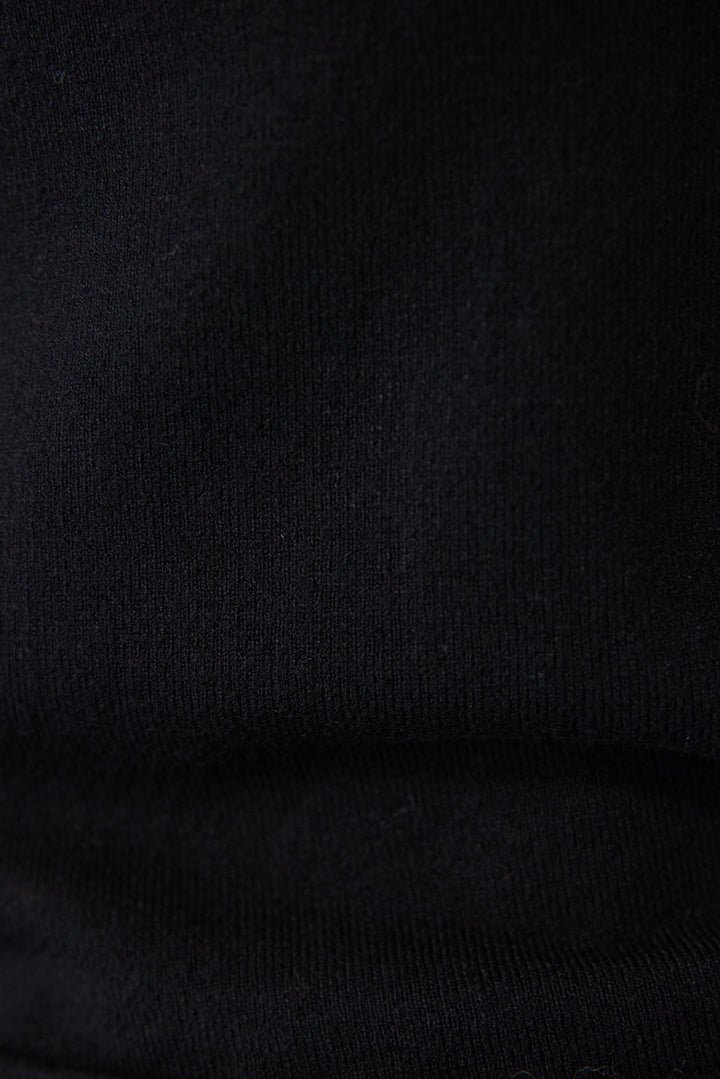 ロールエッジタートルニット