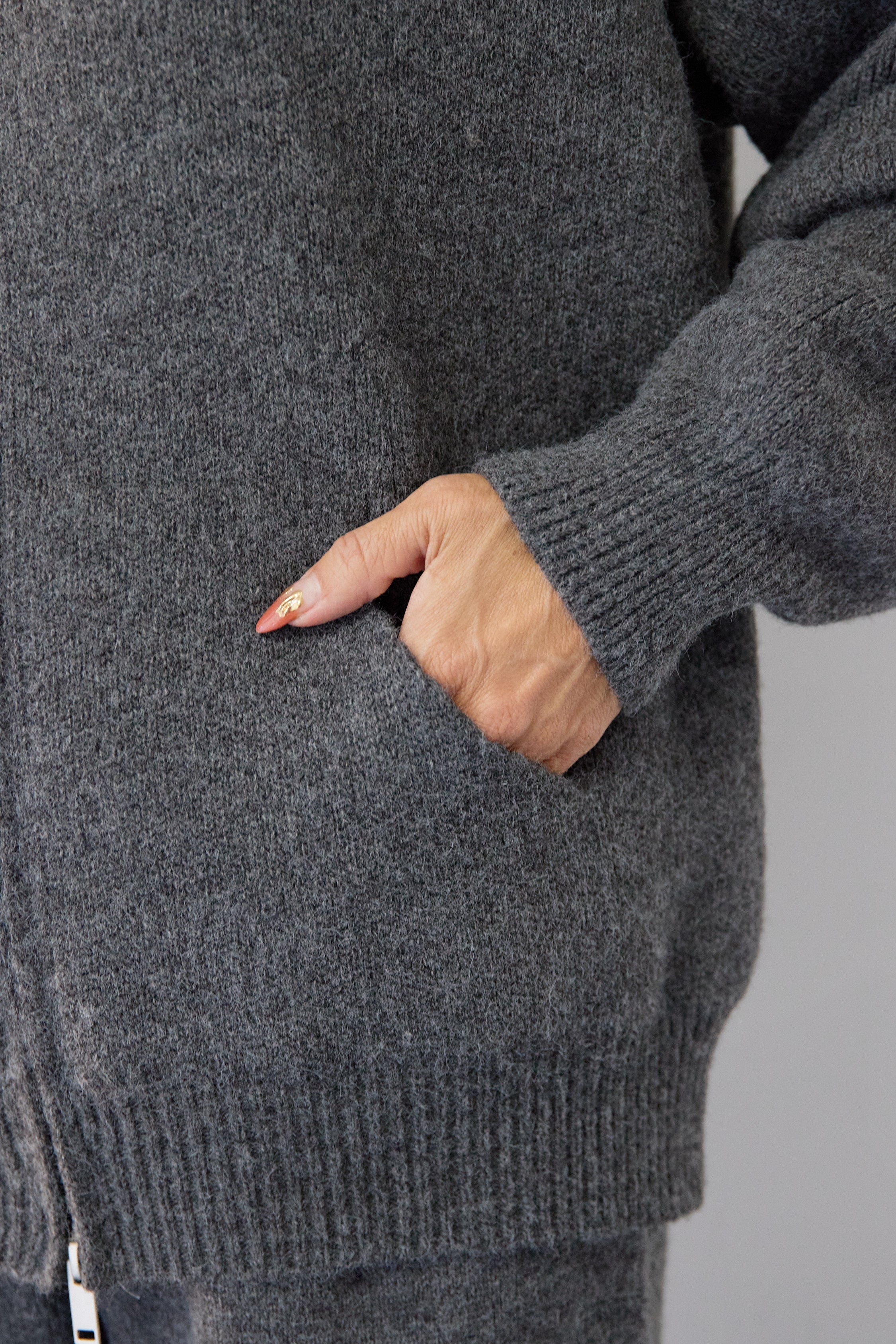 ファーフードジップニットパーカーセットアップ – plusotoha