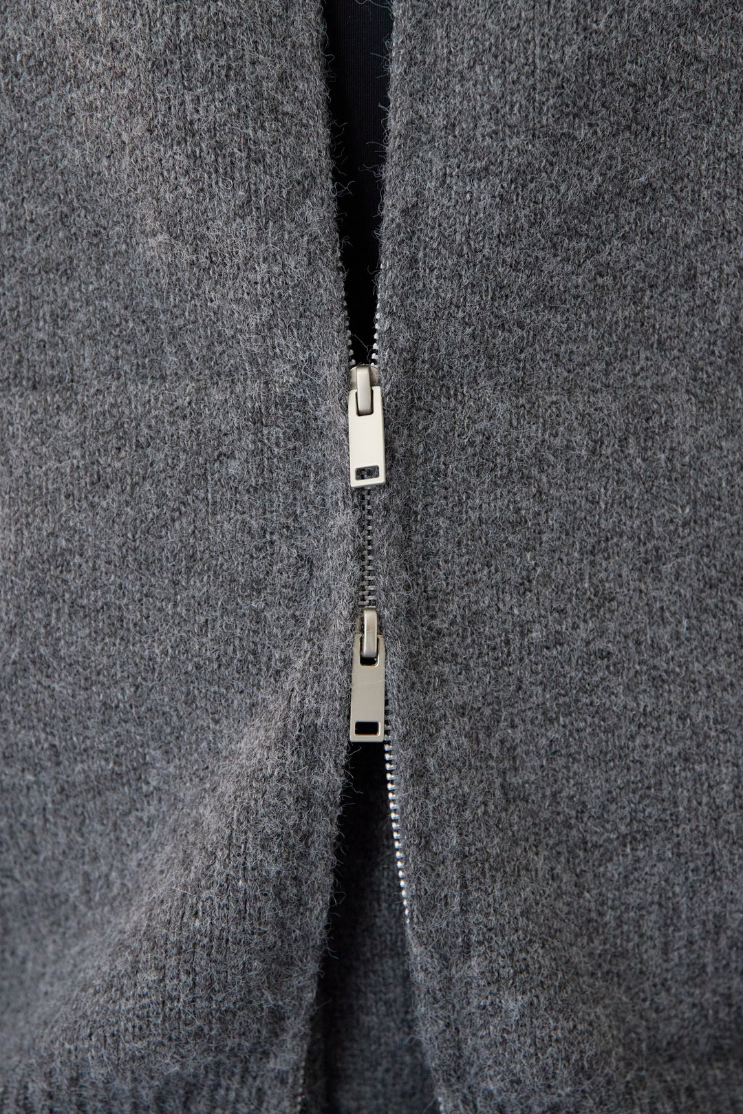 ファーフードジップニットパーカーセットアップ