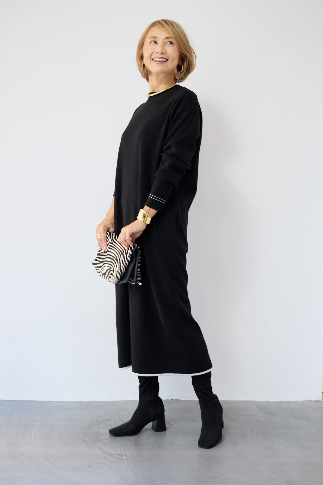 【防静電気】配色ラインやわもちニットクルーネックワンピース