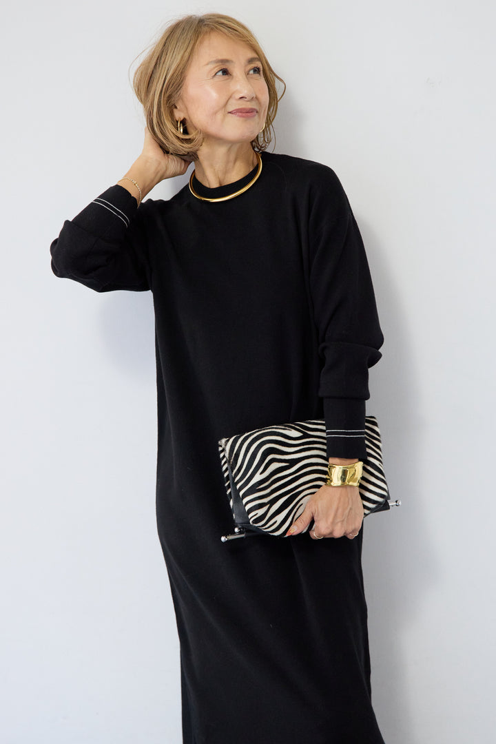 【防静電気】配色ラインやわもちニットクルーネックワンピース