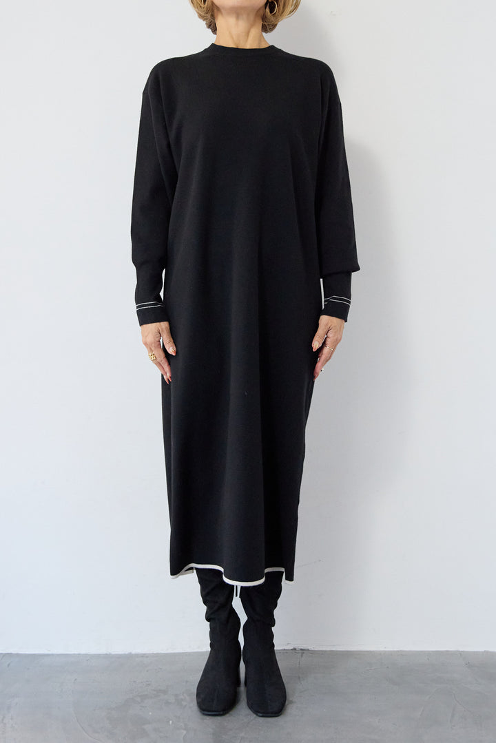 【防静電気】配色ラインやわもちニットクルーネックワンピース