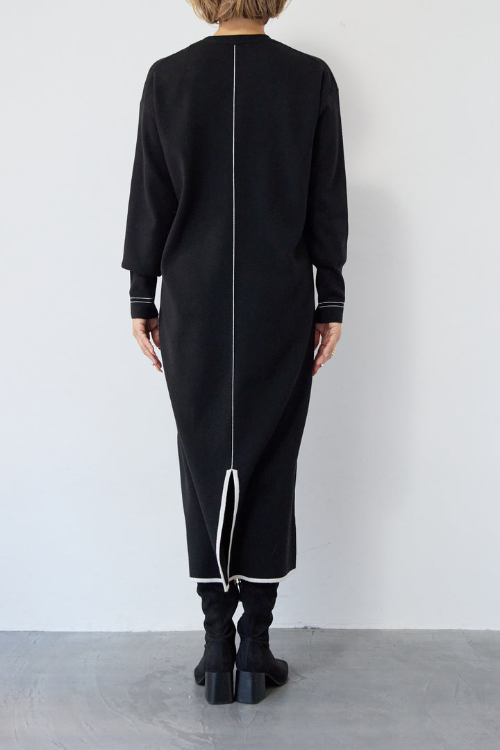 【防静電気】配色ラインやわもちニットクルーネックワンピース