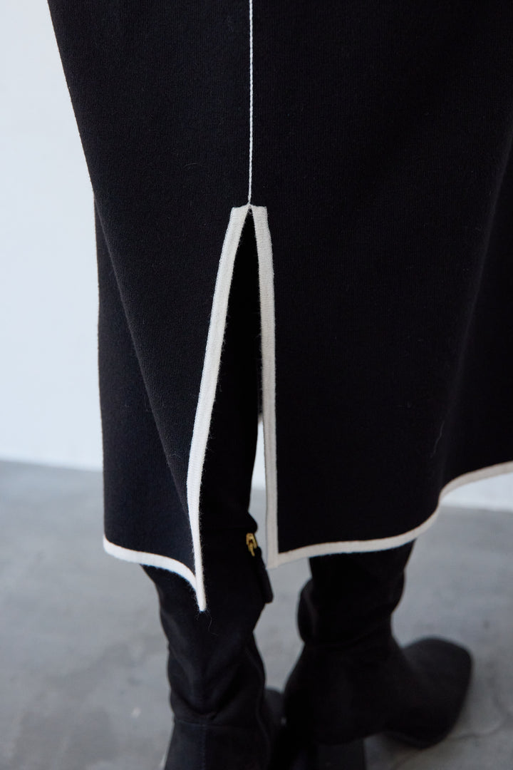 【防静電気】配色ラインやわもちニットクルーネックワンピース