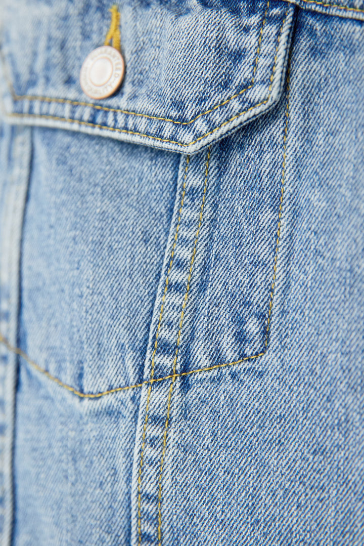 Vネックオーバーサイズデニムジャケット