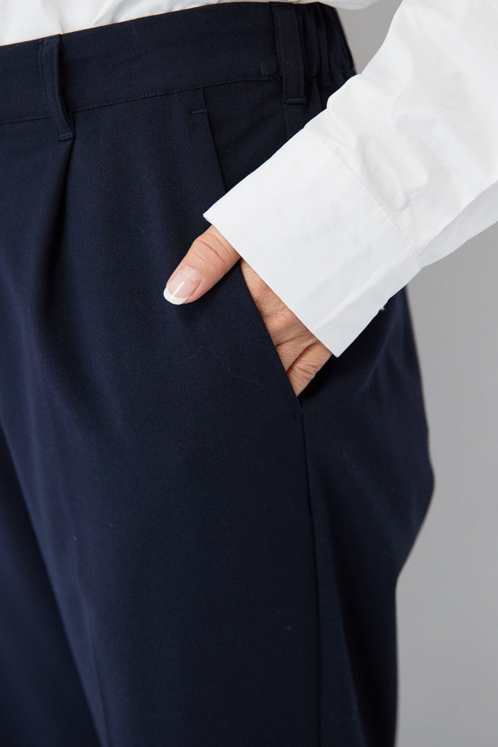 プラットクロステーパードパンツ