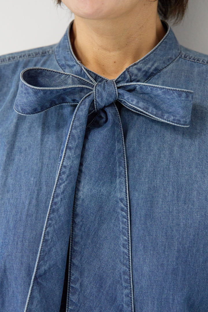 ボウタイデニムシャツ