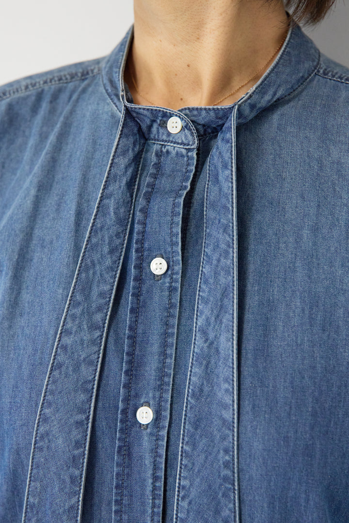 ボウタイデニムシャツ