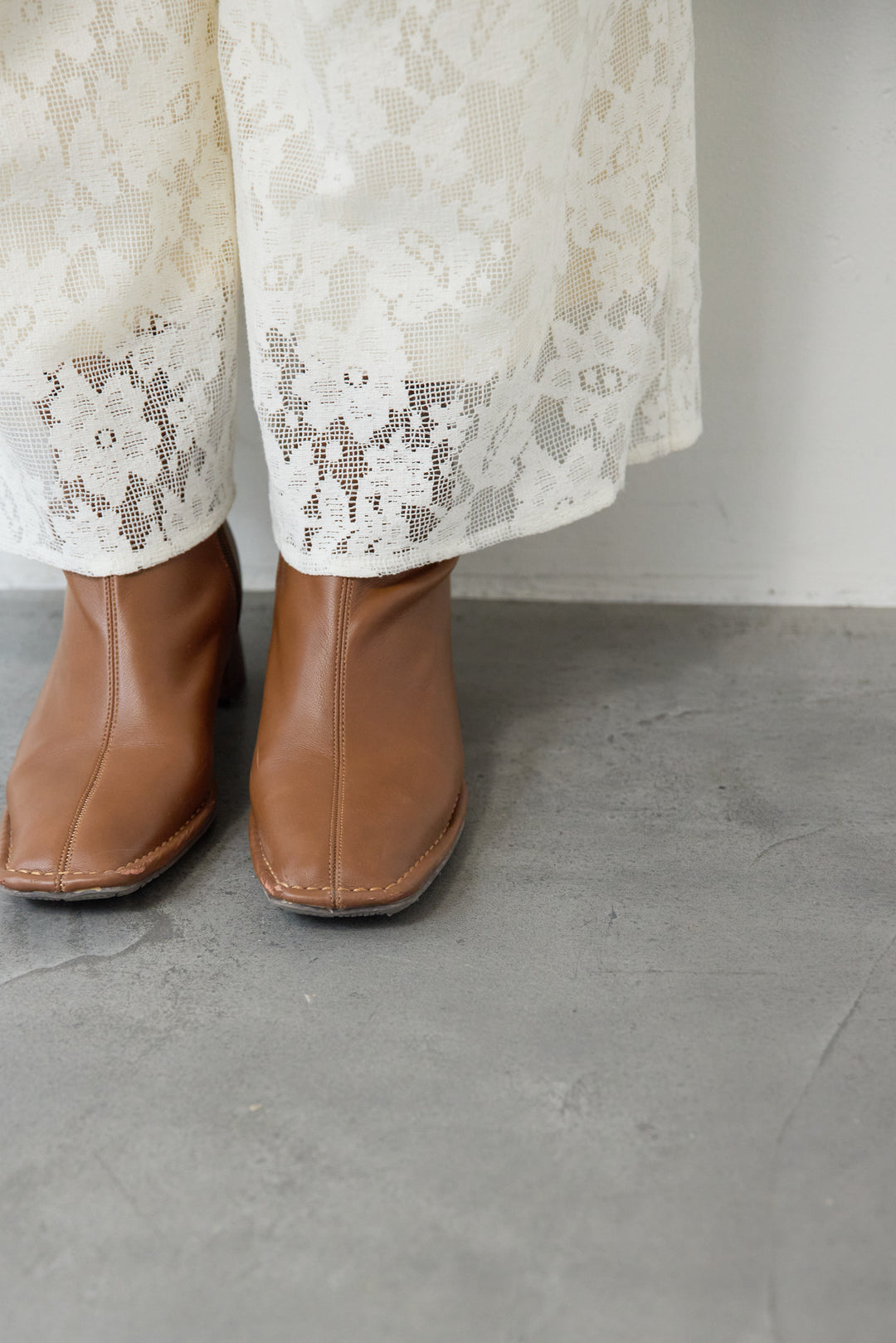 [SET]ボウタイデニムシャツ+フラワーエンブロイダリーワイドパンツ(2set)