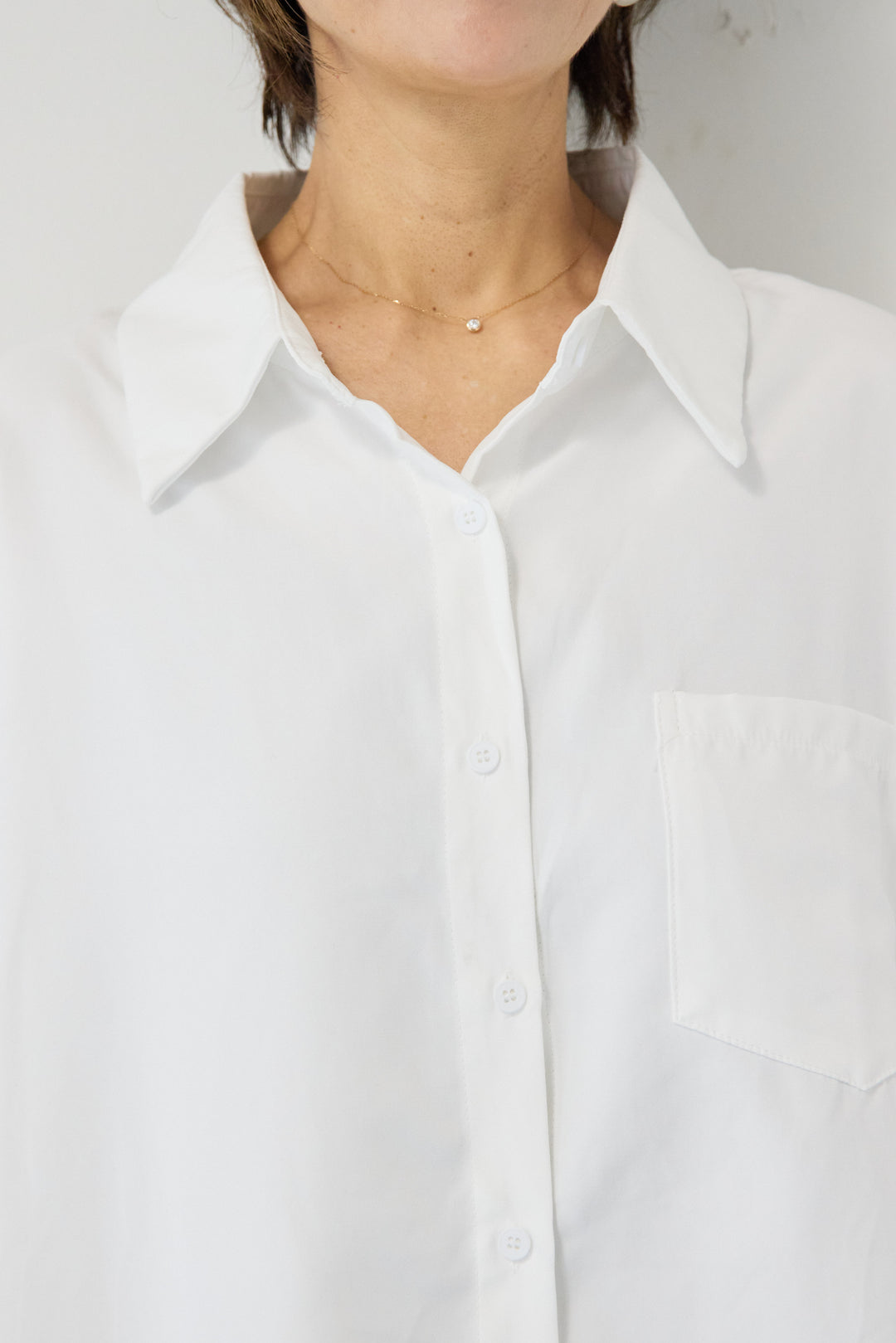 バックドロストシャツ