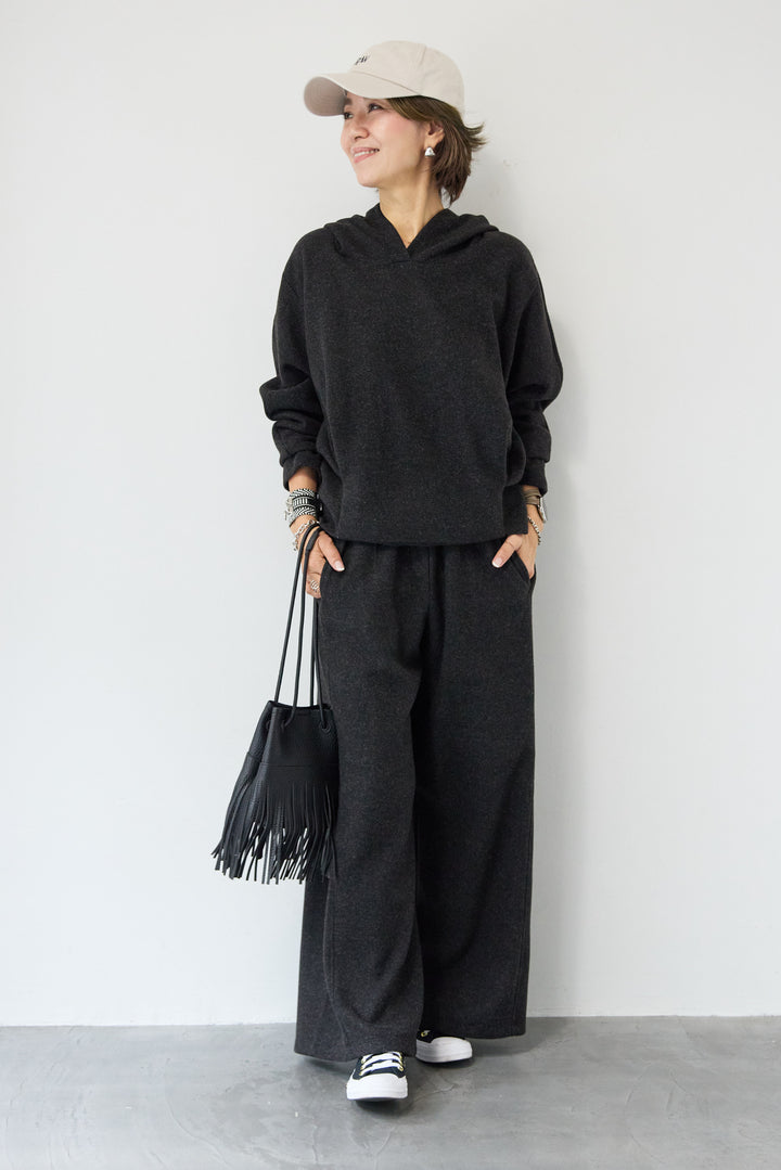 タックヘムメルトンフーディ