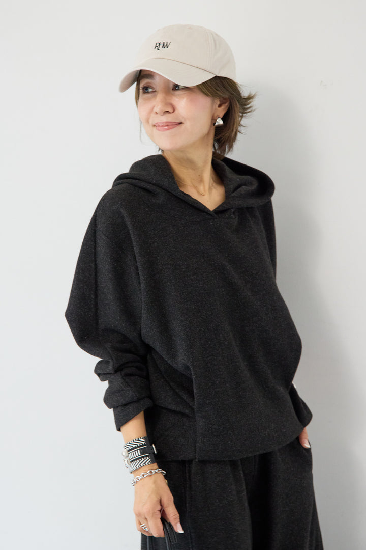 タックヘムメルトンフーディ