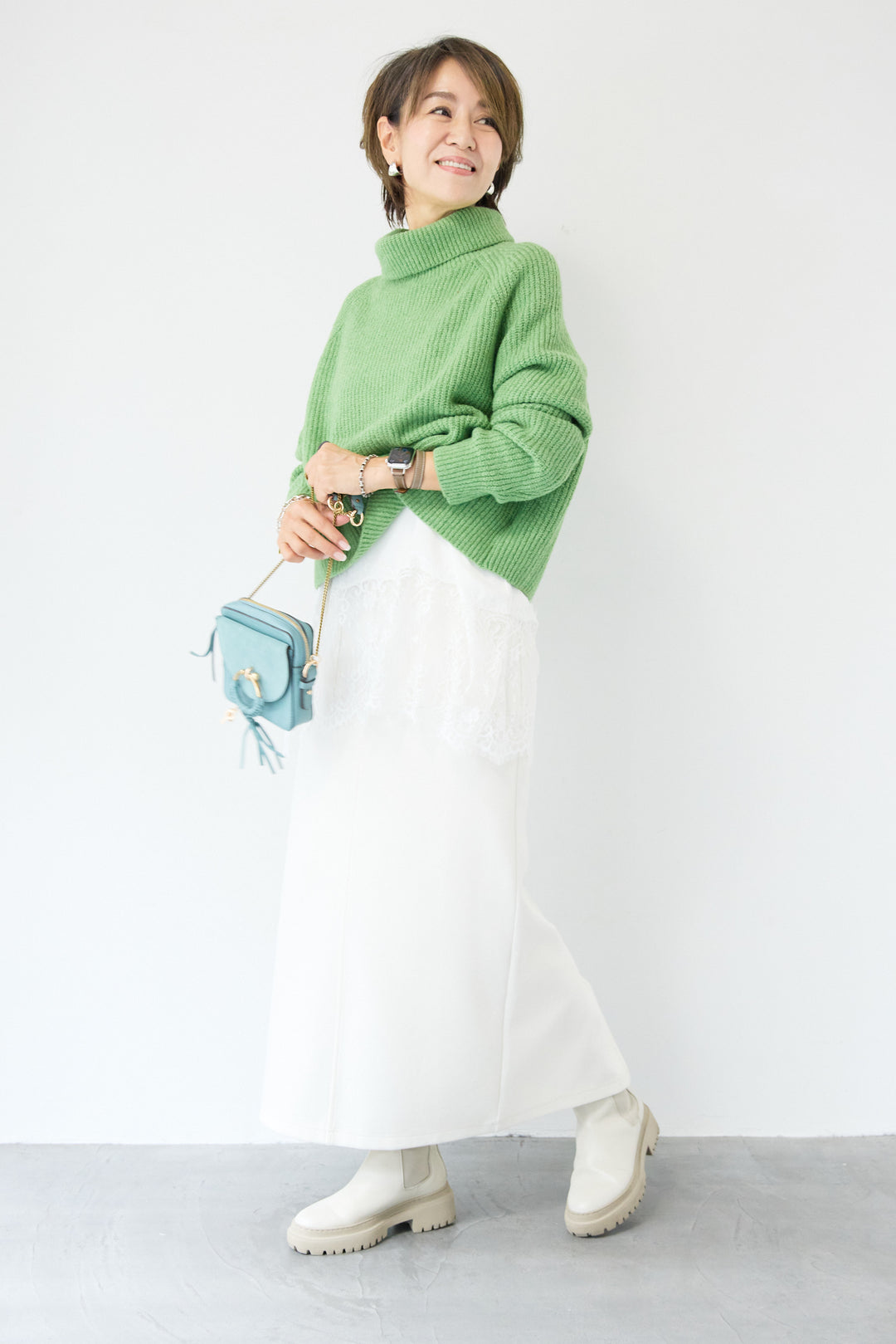 ウール混リブタートルショートニット