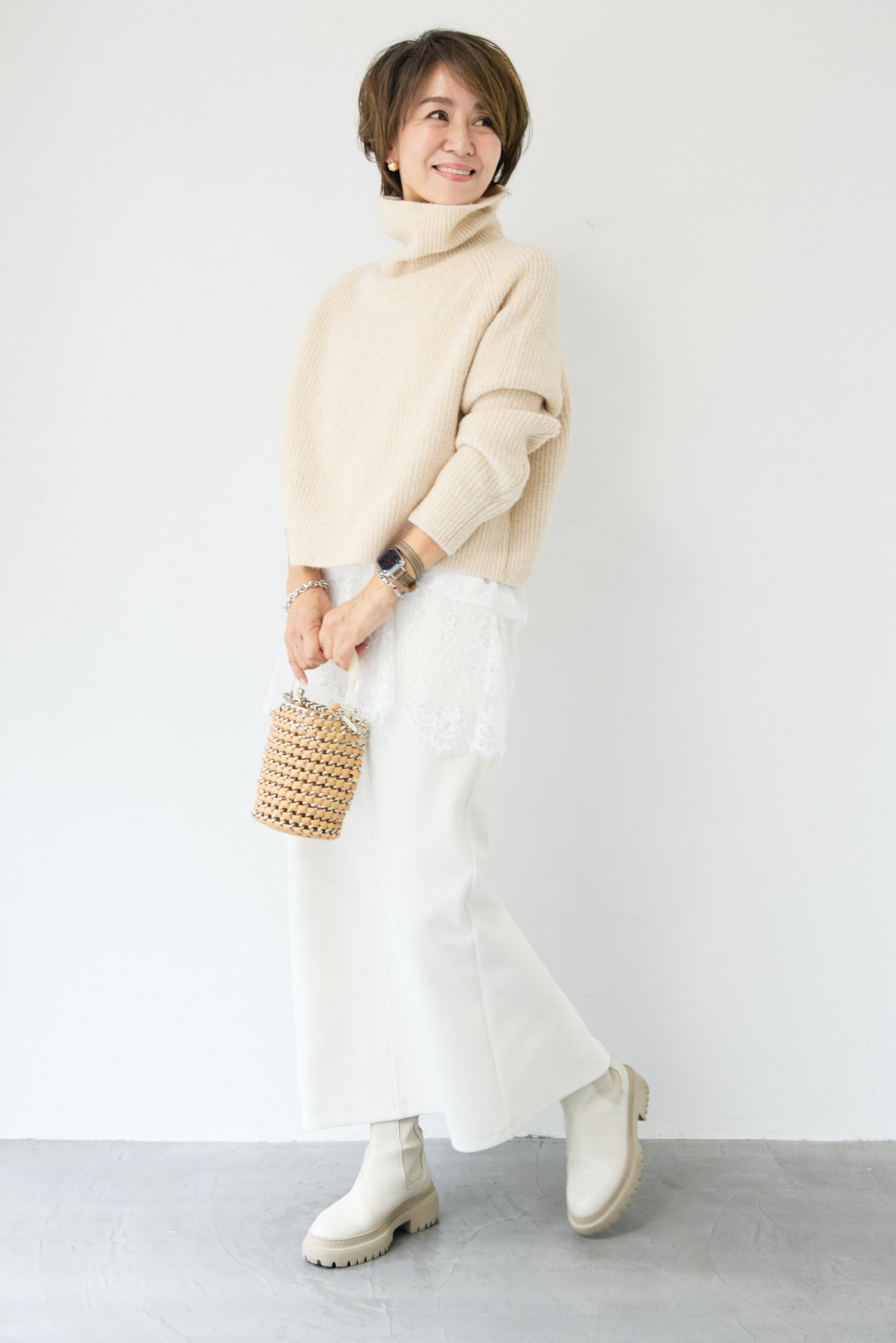 ウール混リブタートルショートニット