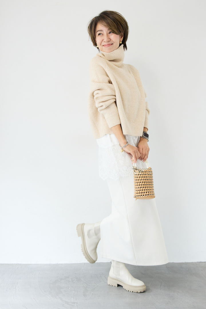 ウール混リブタートルショートニット