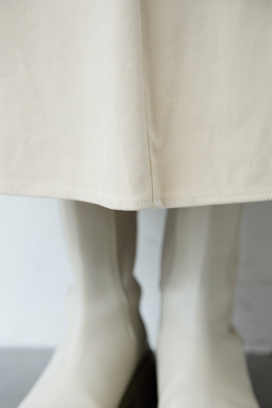 [SET]ストレッチニットベスト+スエードセミフレアスカート(2set)