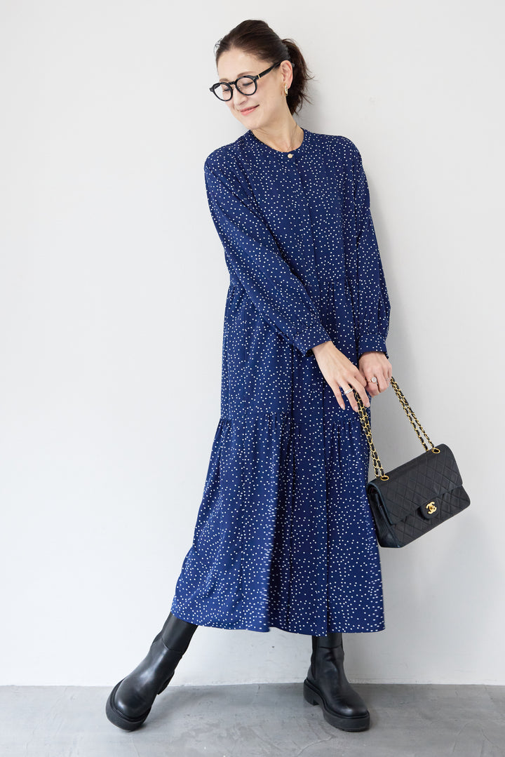 ドット柄ティアードワンピース