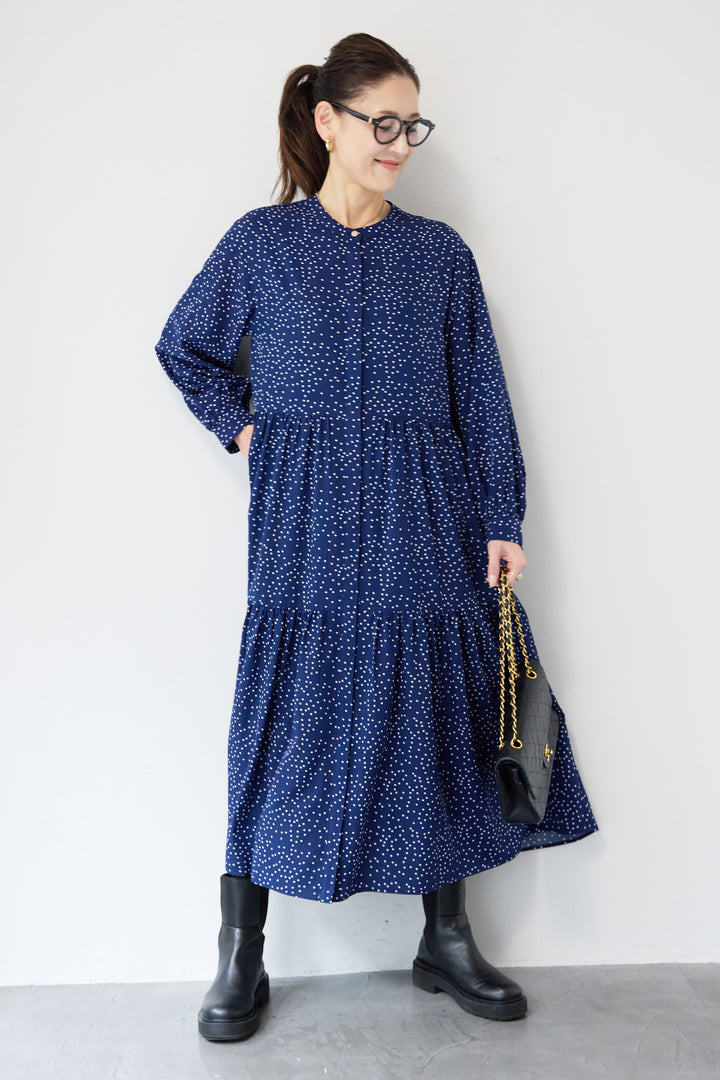 ドット柄ティアードワンピース