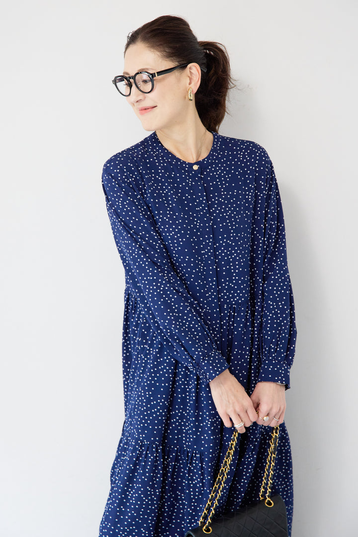 ドット柄ティアードワンピース