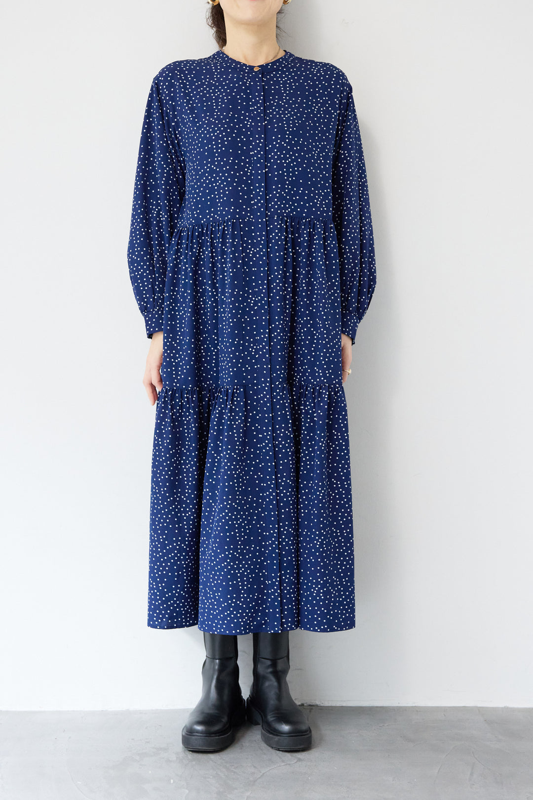 ドット柄ティアードワンピース