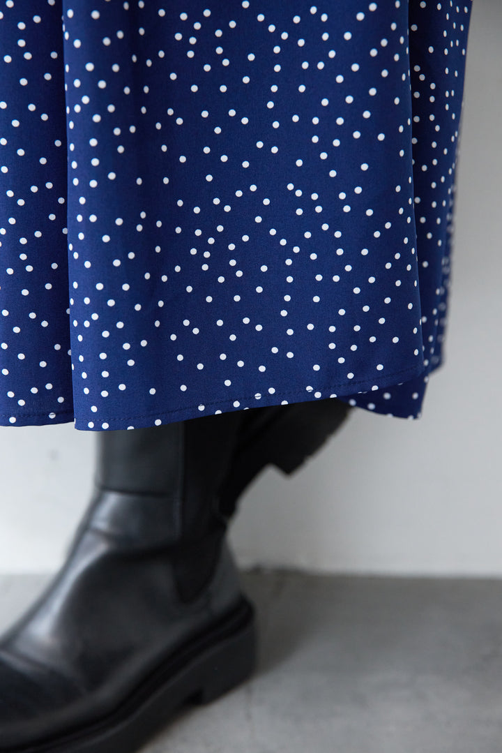 ドット柄ティアードワンピース