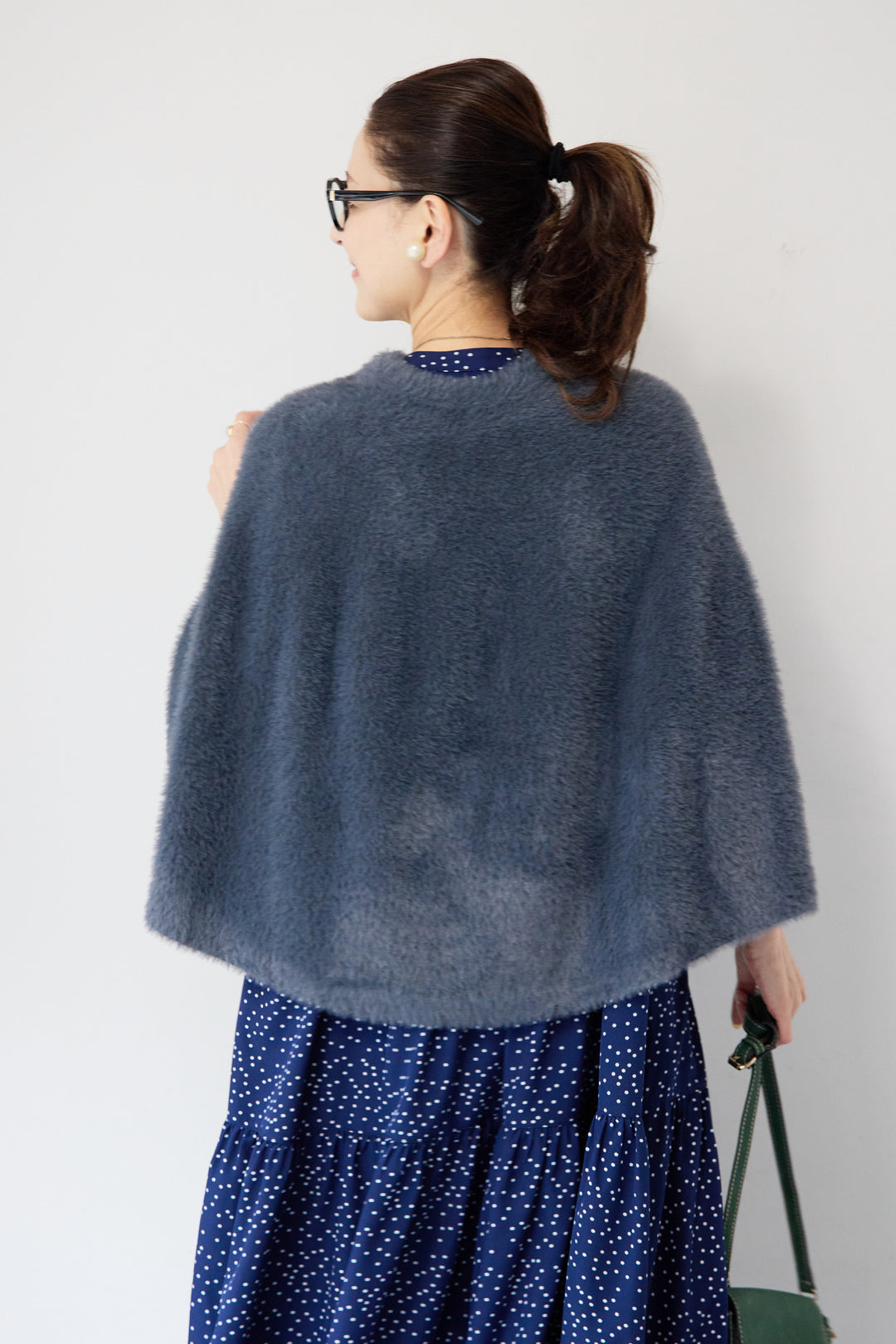 ナイロンフェザーニットケープ