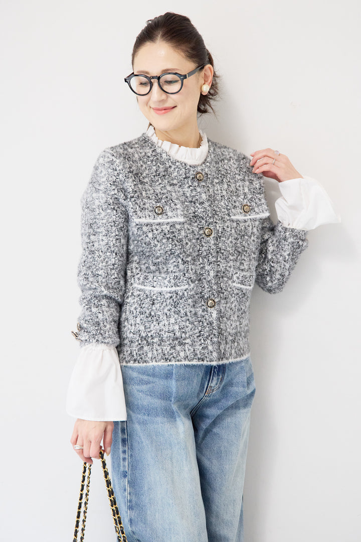 金ボタンニットジャケット