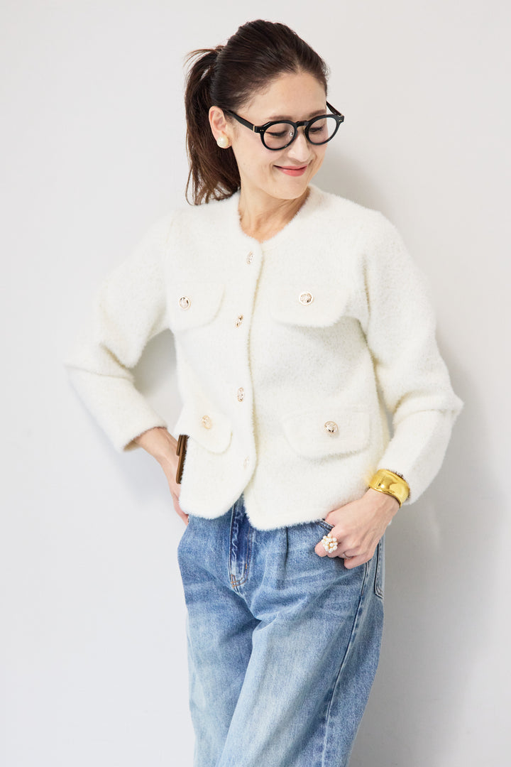 金ボタンニットジャケット