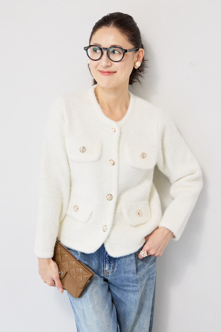 金ボタンニットジャケット