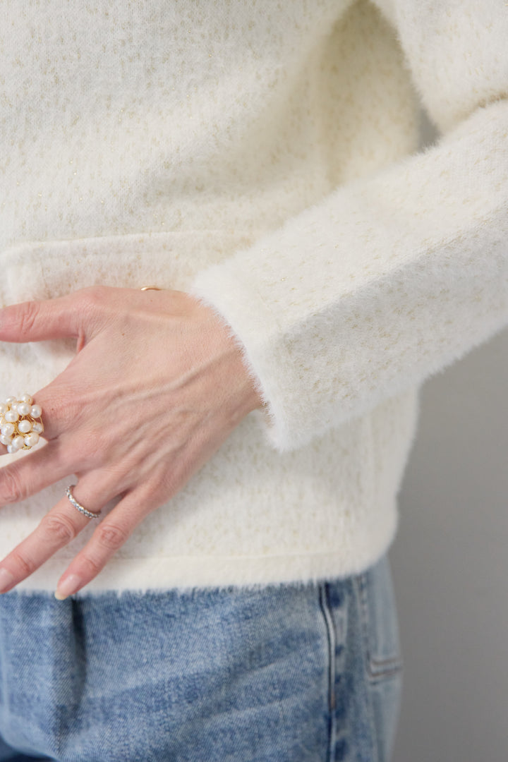 金ボタンニットジャケット