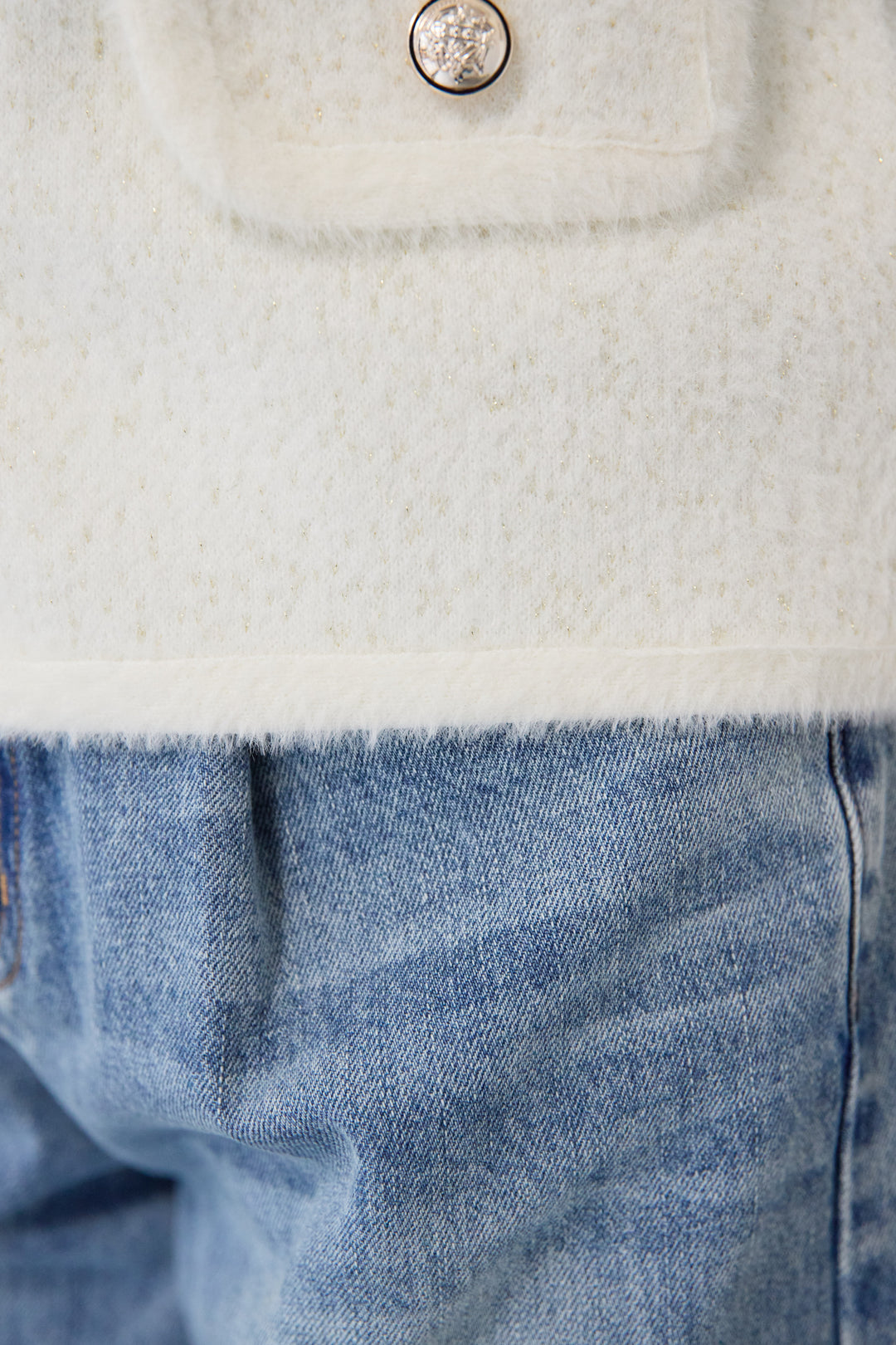 金ボタンニットジャケット