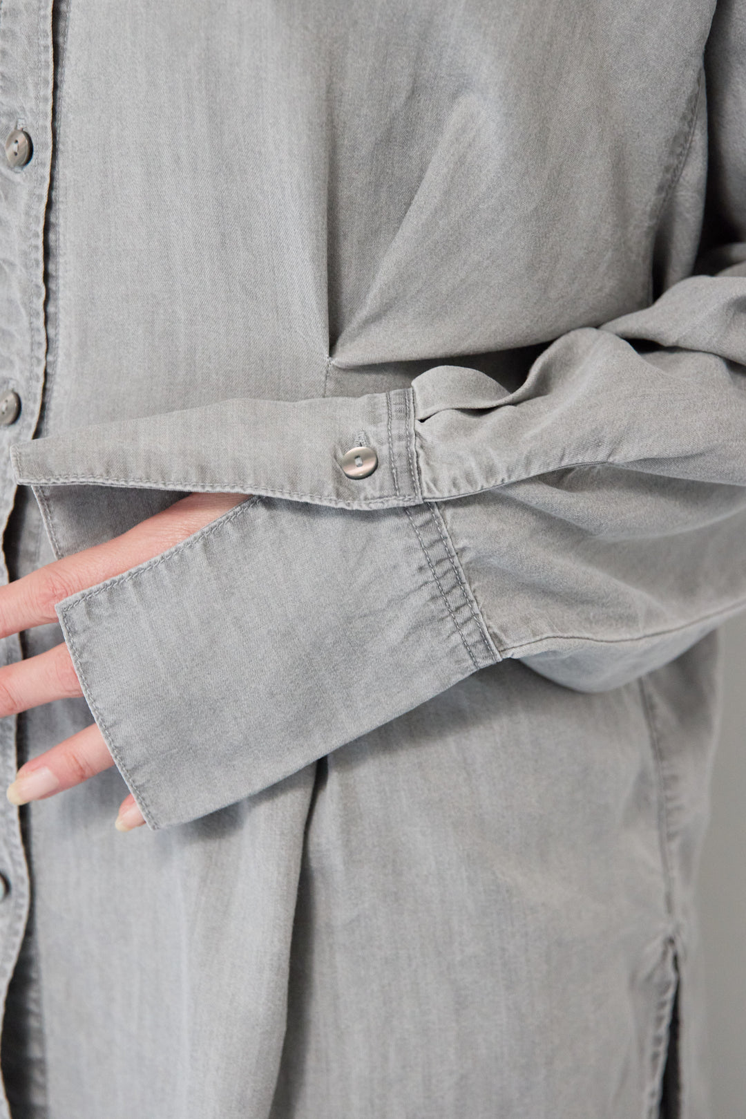 テンセルデニムタックシャツ