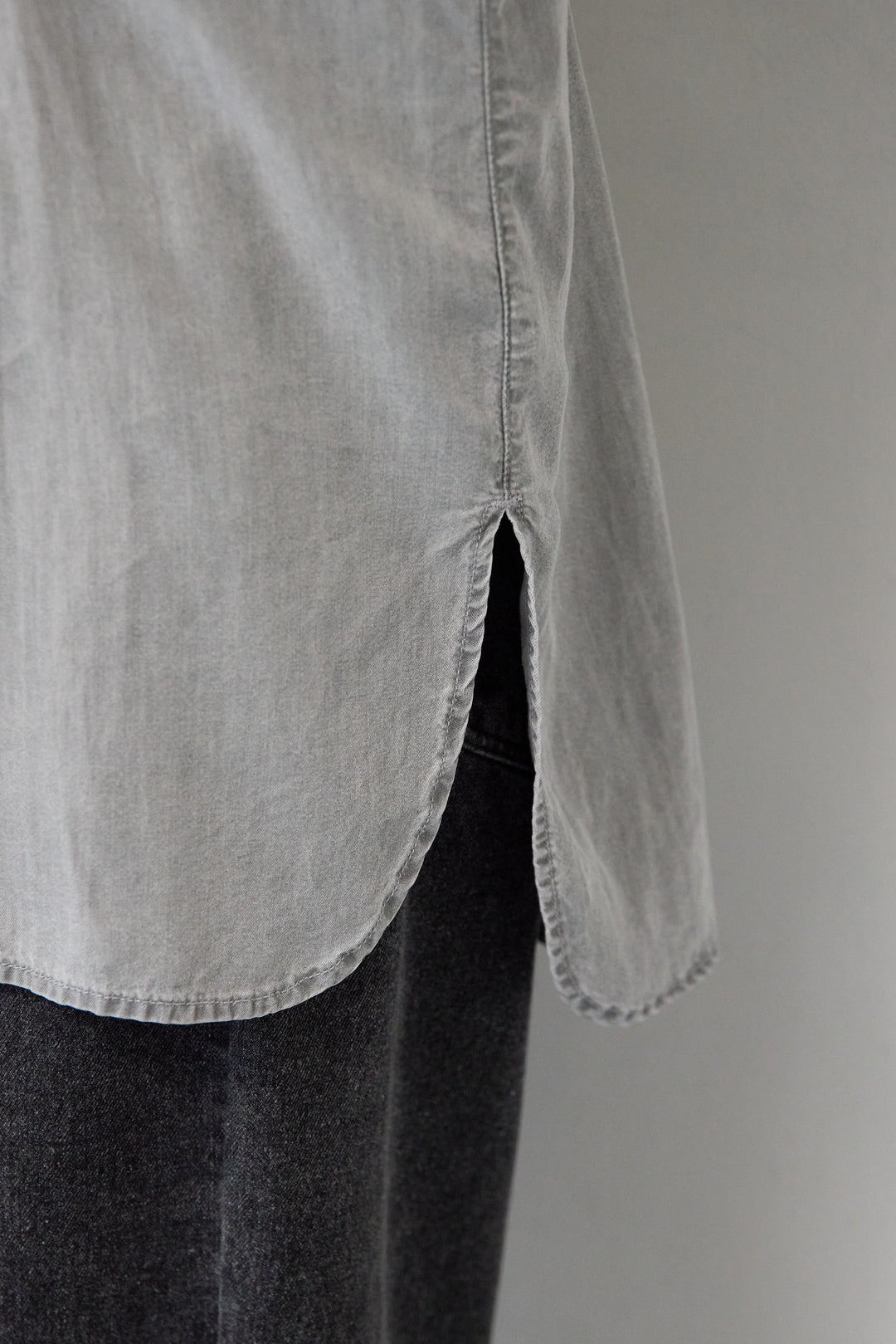 テンセルデニムタックシャツ