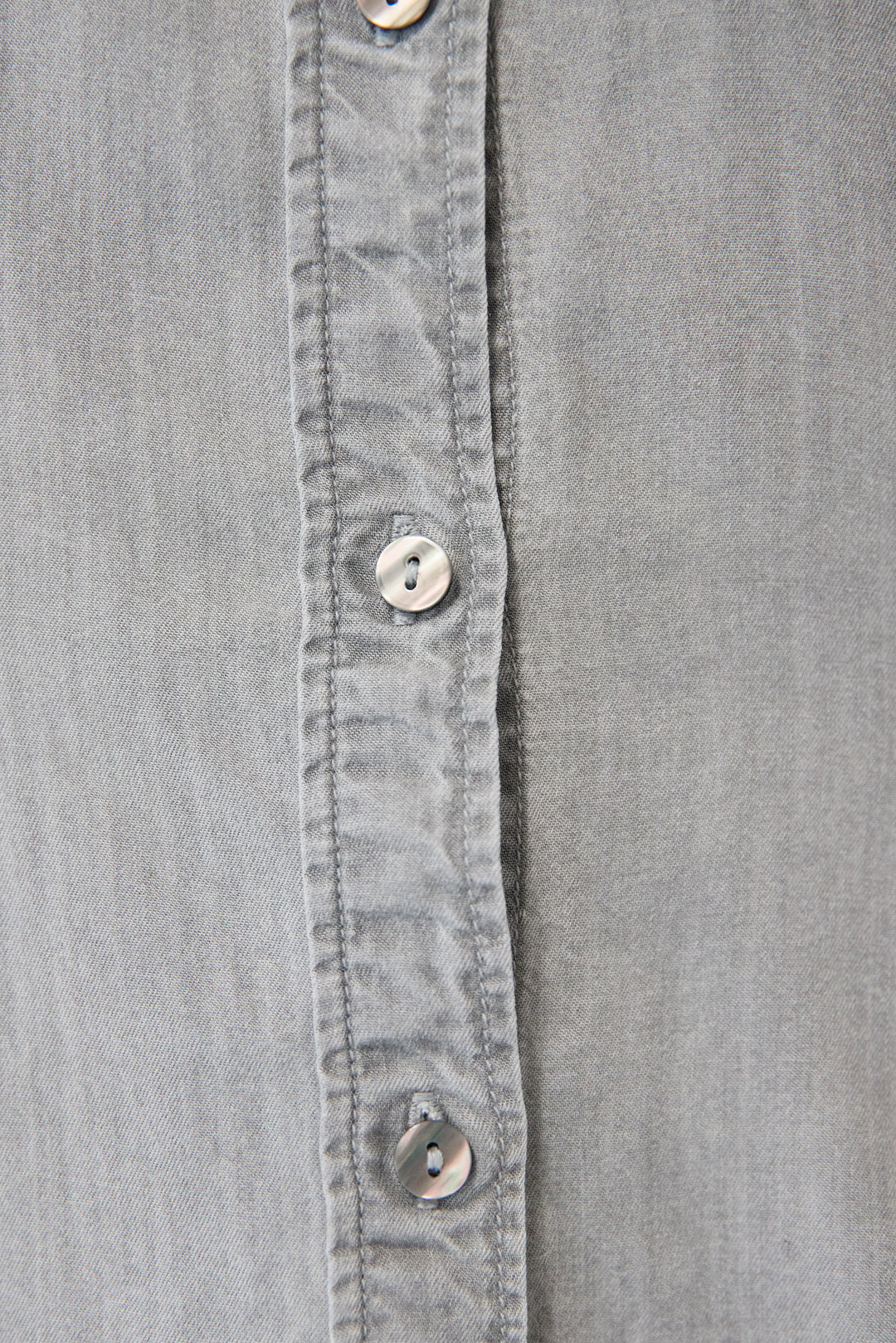 テンセルデニムタックシャツ