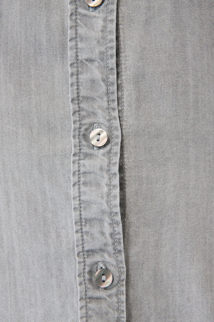 テンセルデニムタックシャツ