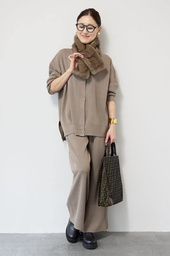 ニットカーディガン＋ニットパンツ