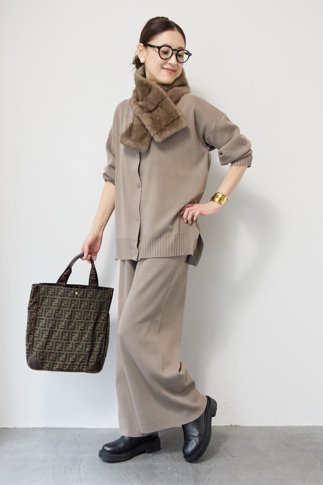 ニットカーディガン＋ニットパンツ