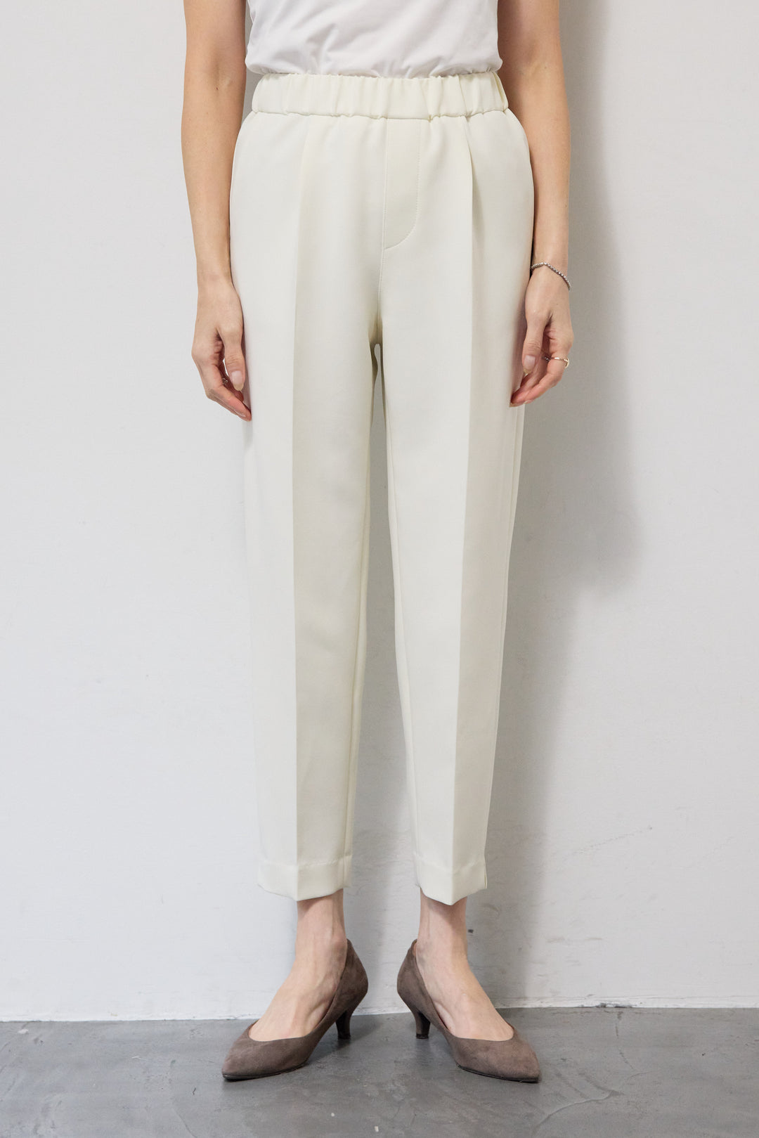 ウォッシャブルテーパードパンツ