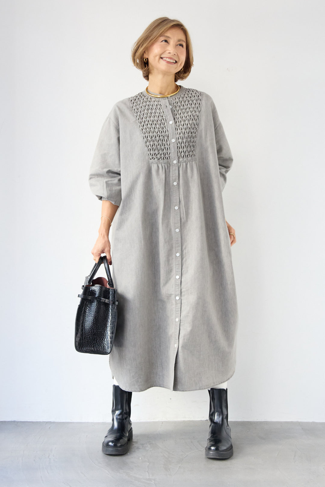 ハンドスモッキングデニムワンピース