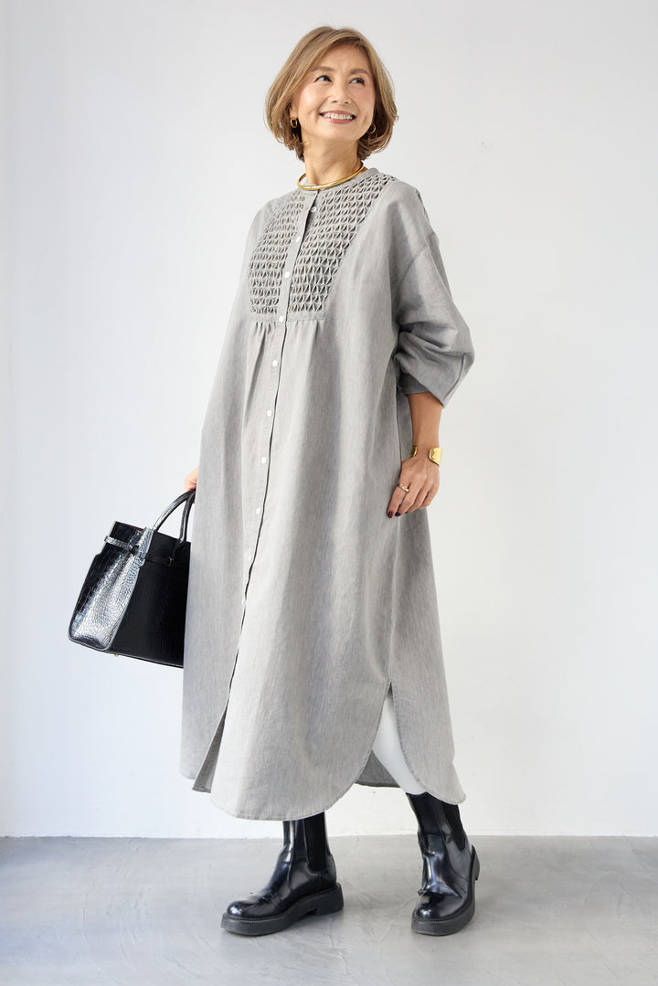 ハンドスモッキングデニムワンピース