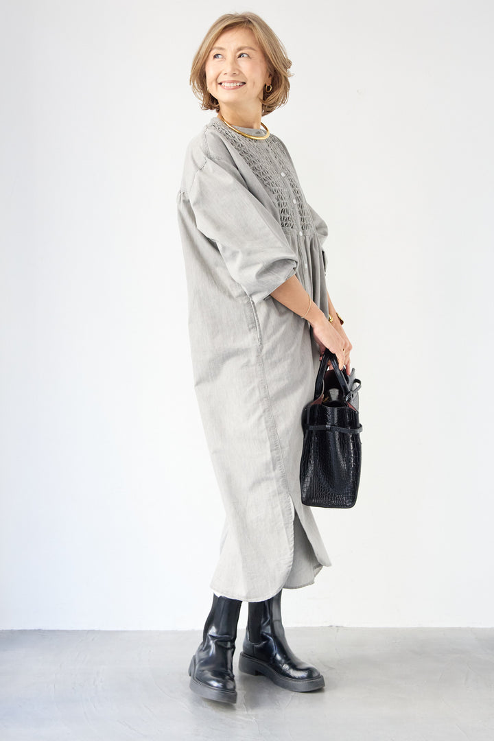 ハンドスモッキングデニムワンピース