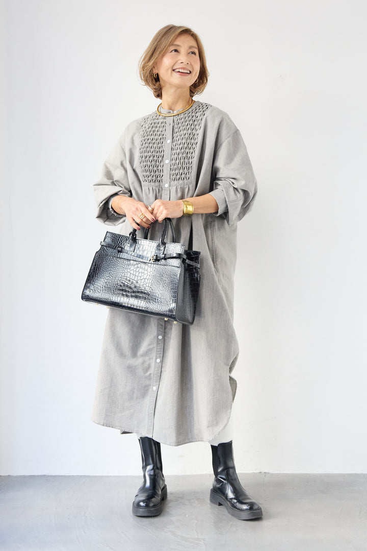 ハンドスモッキングデニムワンピース